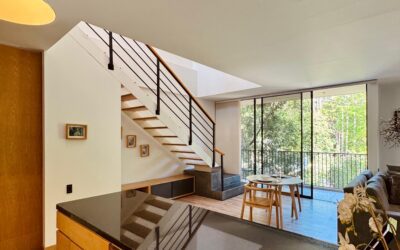 title Top-Floor, Short-Term Rental Apartment With Private Terrace and Jacuzzi