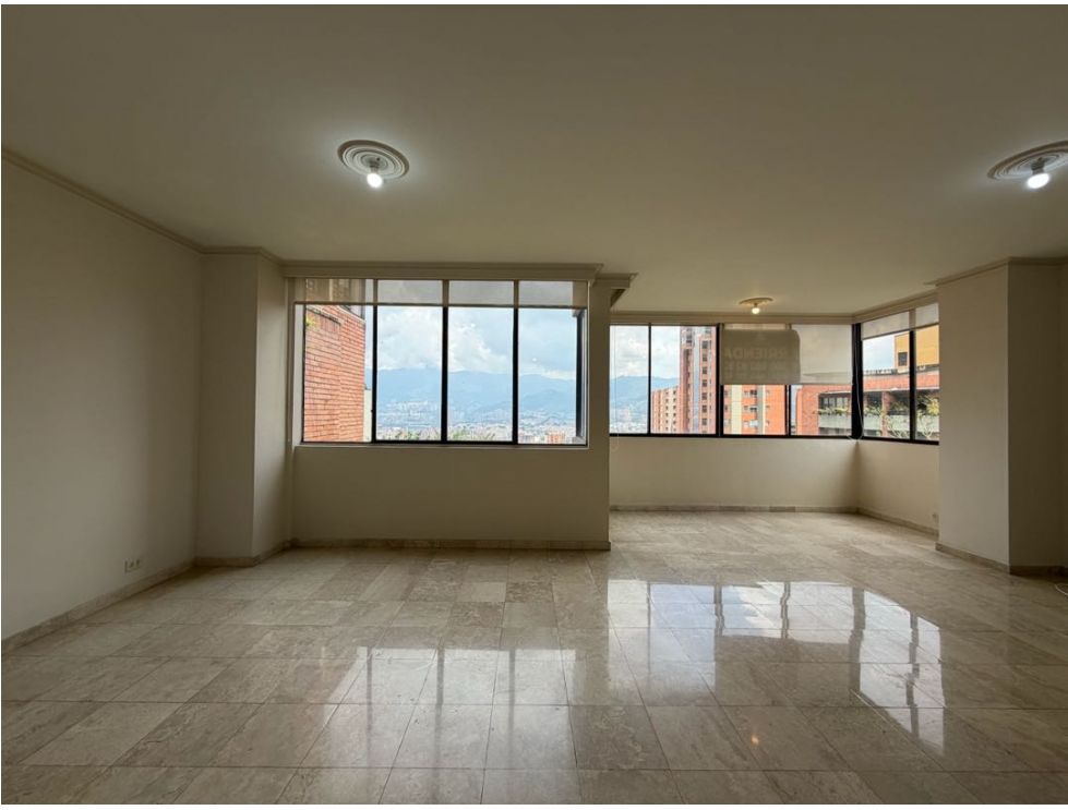 3BR Campestre (El Poblado) Apartment Ideal To Remodel