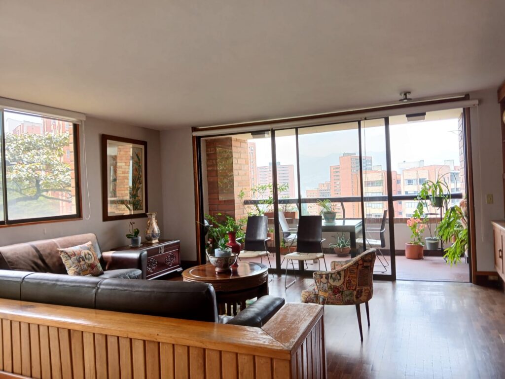 Well Located, 1873 Sq Ft El Poblado Apartment With Lovely Grounds and Easy Access
