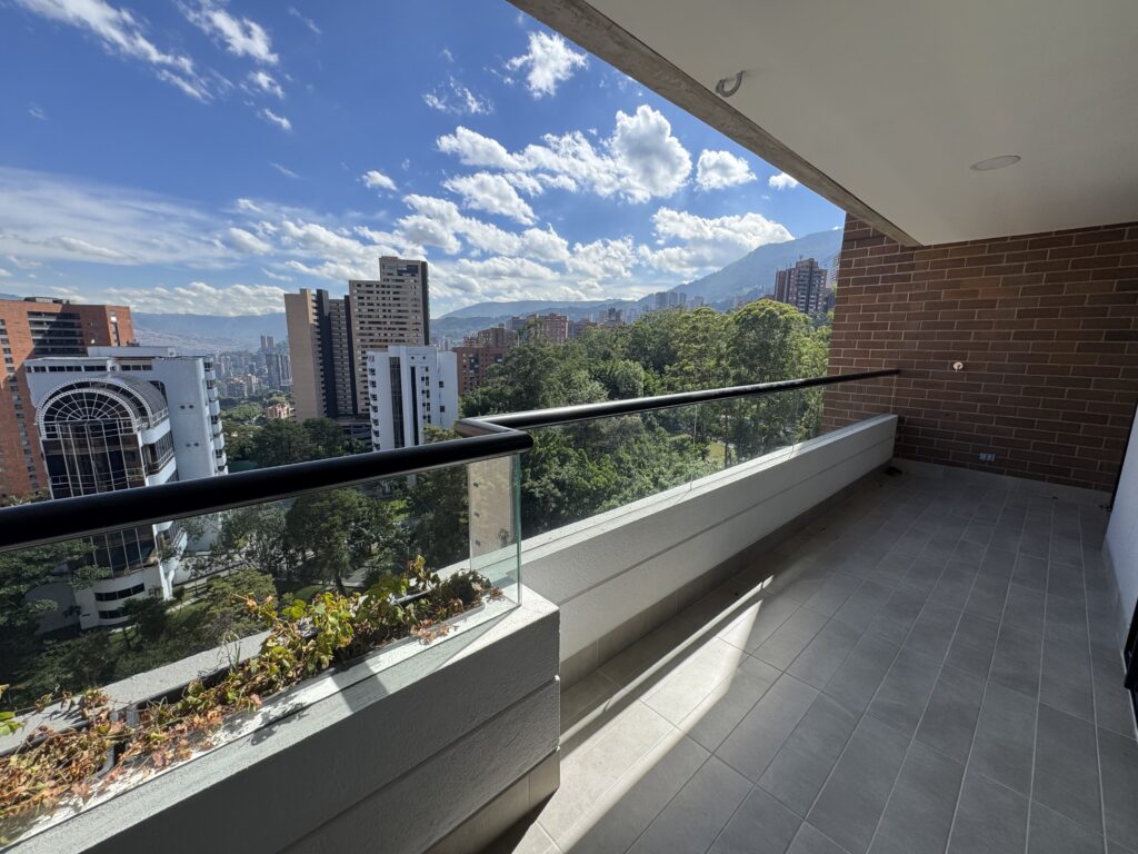 High-Floor, Newly Constructed Two Bedroom Apartment | El Tesoro, El Poblado